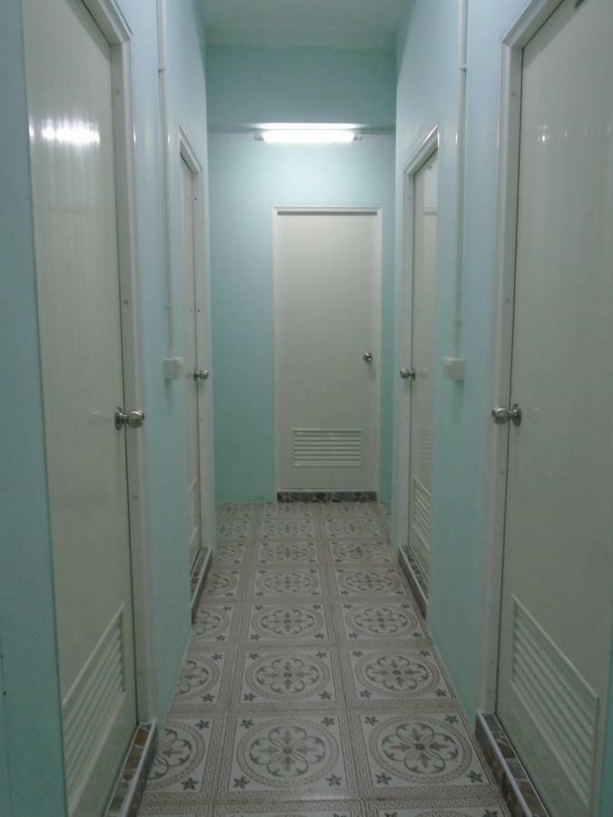 Panda Hostel Phuket (Adults Only) Patong Exteriér fotografie