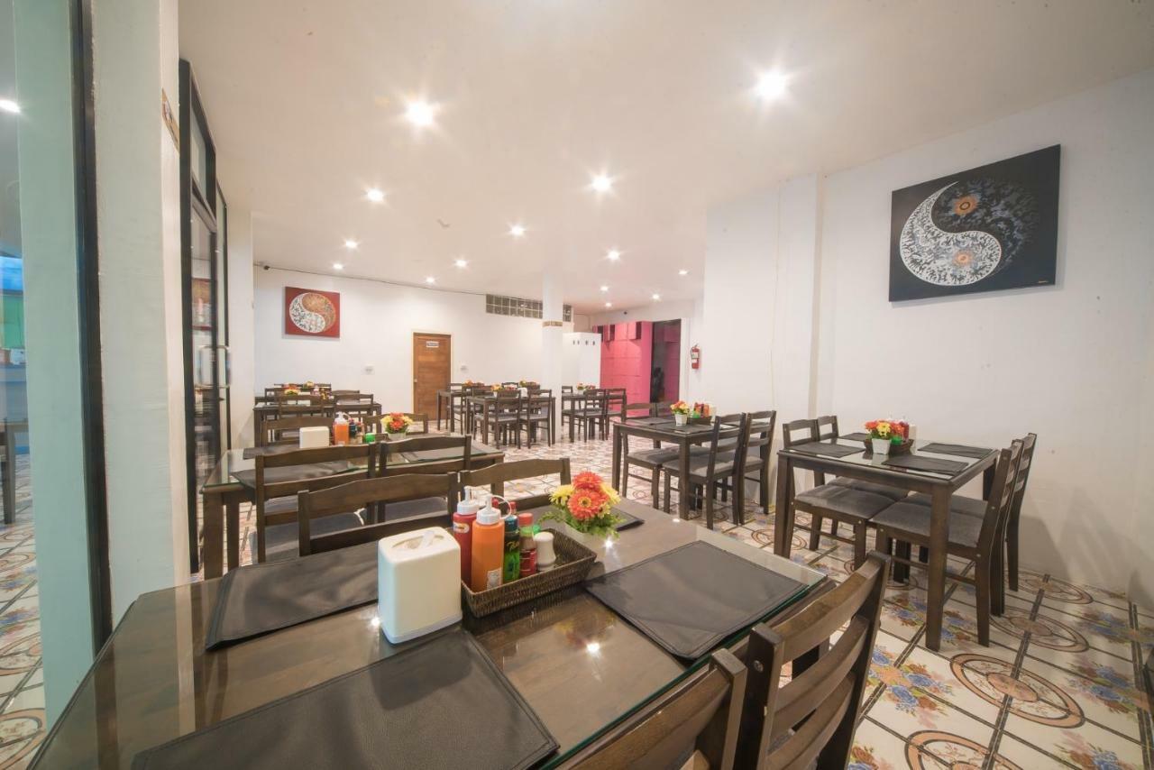 Panda Hostel Phuket (Adults Only) Patong Exteriér fotografie
