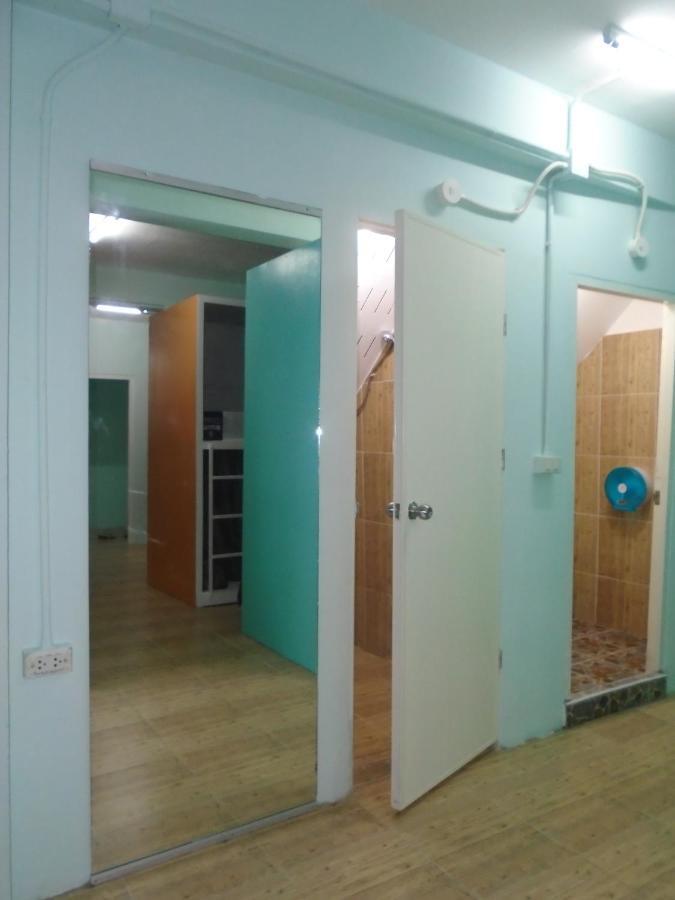 Panda Hostel Phuket (Adults Only) Patong Exteriér fotografie